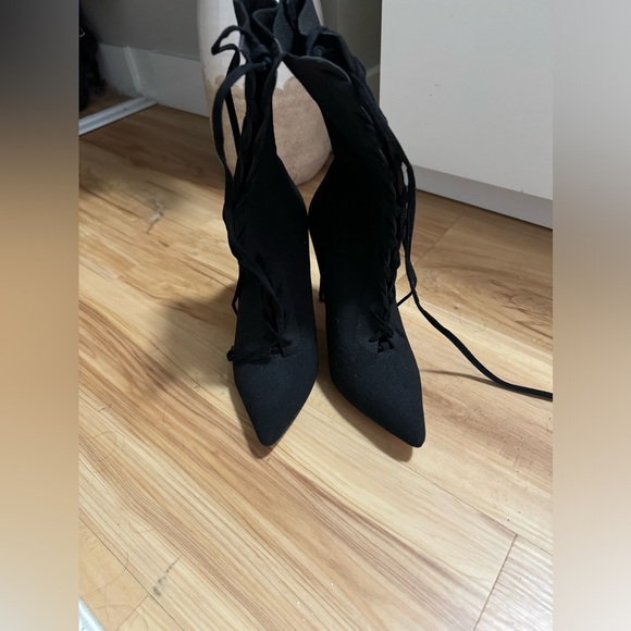 Lace up booties - Picture 2 of 5
